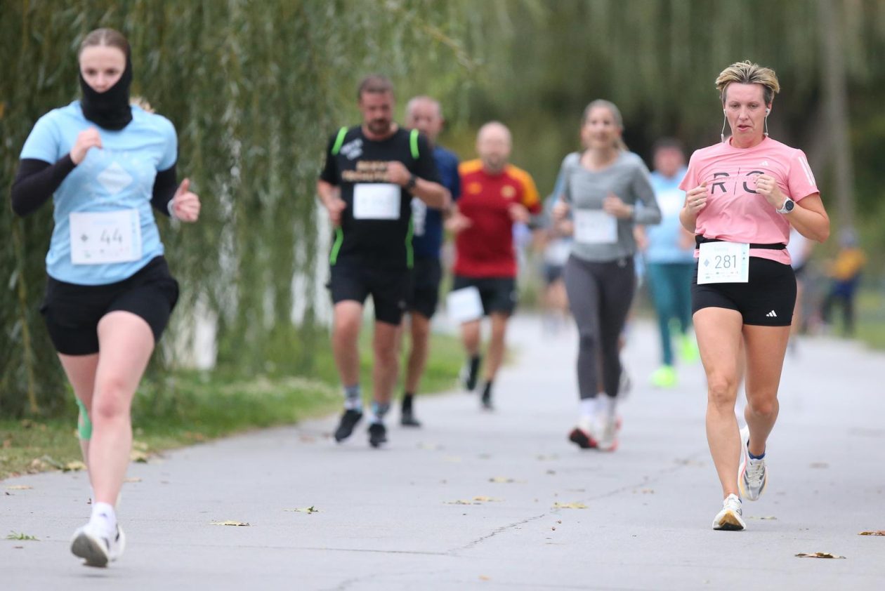 U Osijeku održana utrka “Trčimo za mentalno zdravlje” U Osijeku održana utrka “Trčimo za mentalno zdravlje”