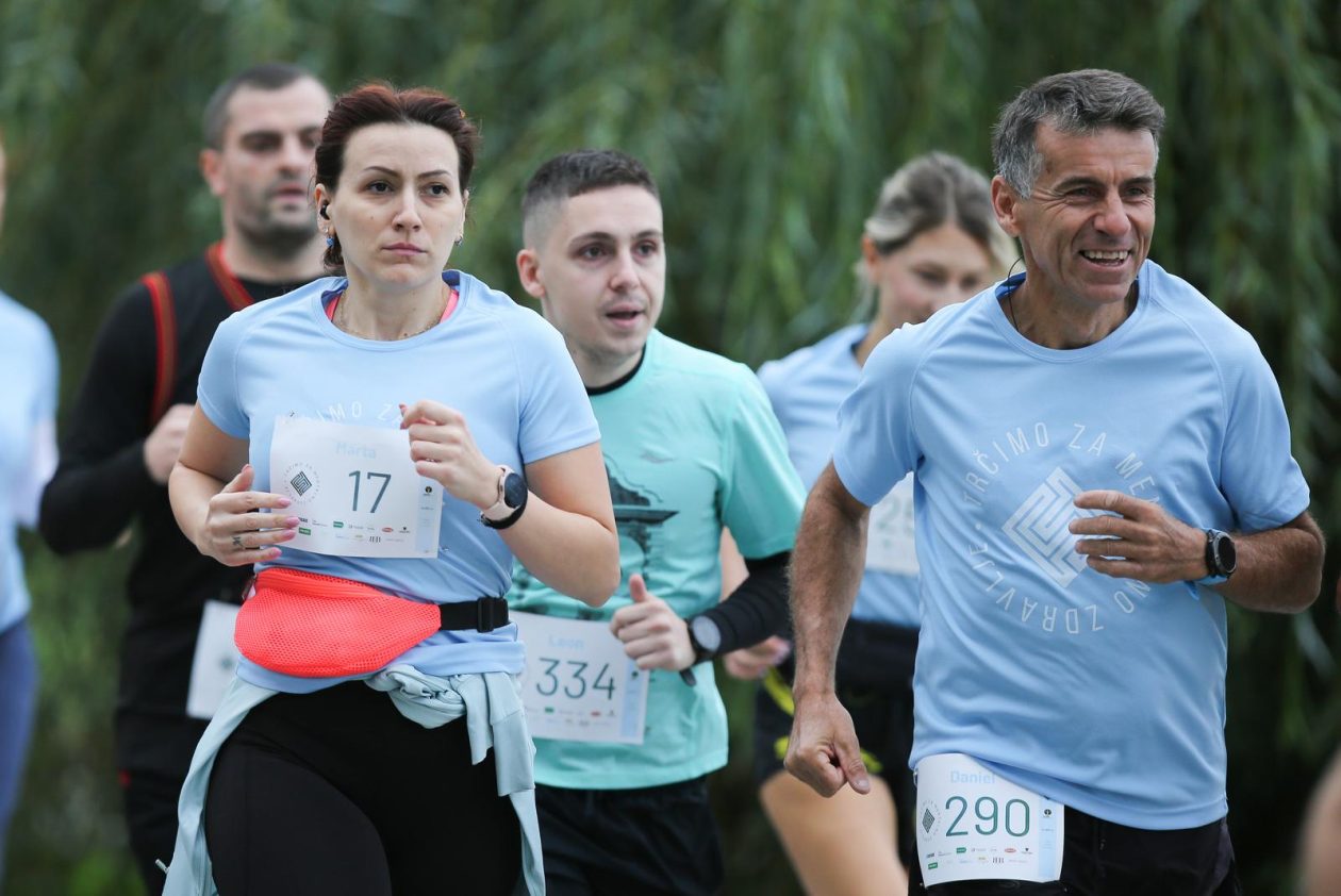 U Osijeku održana utrka “Trčimo za mentalno zdravlje” U Osijeku održana utrka “Trčimo za mentalno zdravlje”