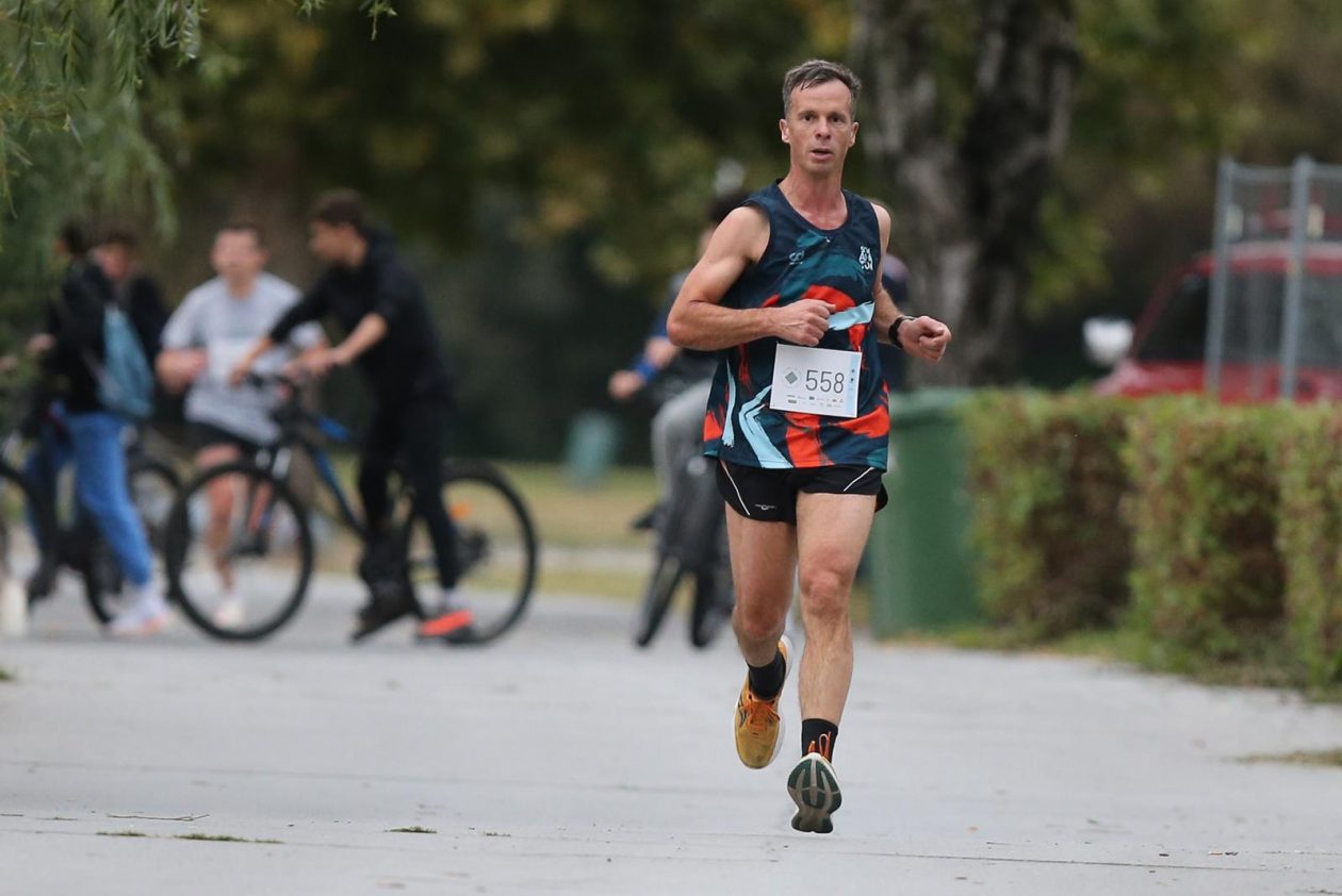 U Osijeku održana utrka “Trčimo za mentalno zdravlje” U Osijeku održana utrka “Trčimo za mentalno zdravlje”