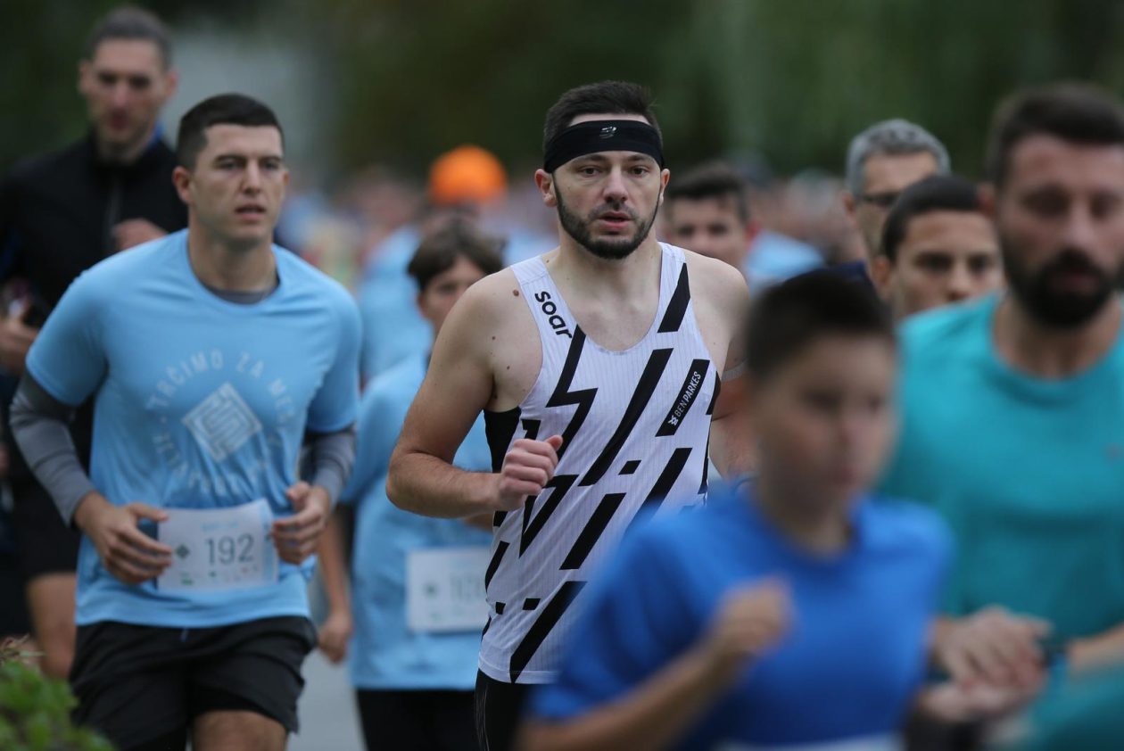 U Osijeku održana utrka “Trčimo za mentalno zdravlje” U Osijeku održana utrka “Trčimo za mentalno zdravlje”
