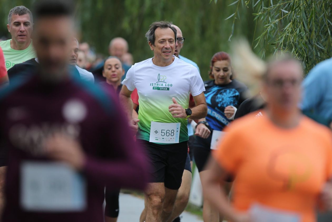 U Osijeku održana utrka “Trčimo za mentalno zdravlje” U Osijeku održana utrka “Trčimo za mentalno zdravlje”