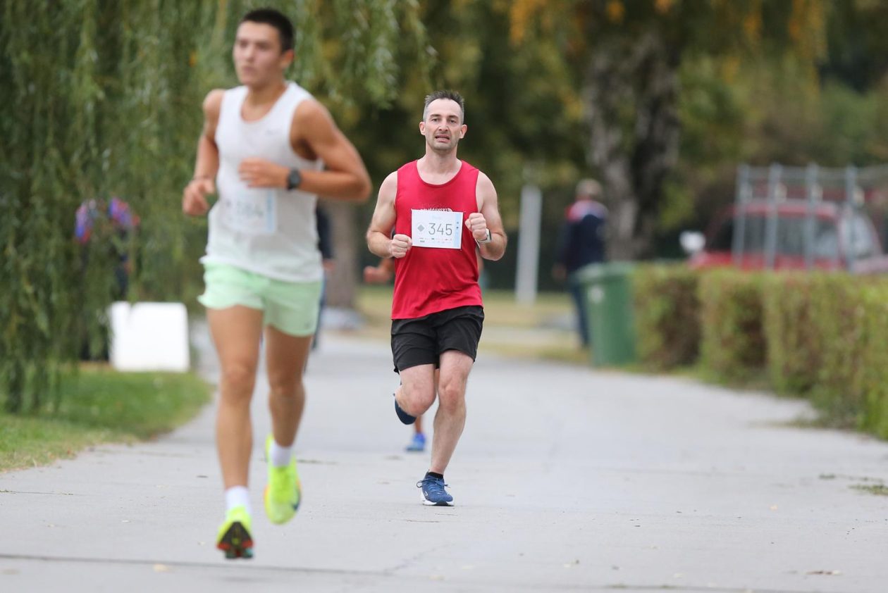 U Osijeku održana utrka “Trčimo za mentalno zdravlje” U Osijeku održana utrka “Trčimo za mentalno zdravlje”