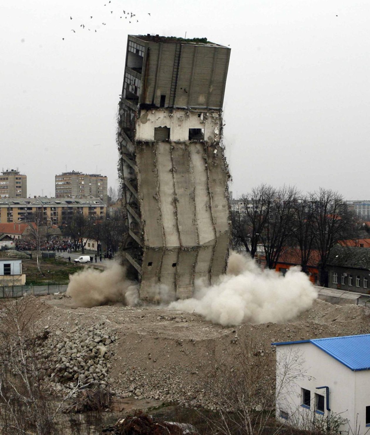 Rušenje silosa u Osijeku 2007.