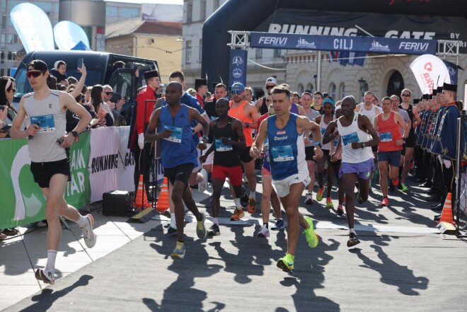 Startao 21. Osječki Ferivi polumaraton Startao 21. Osječki Ferivi polumaraton