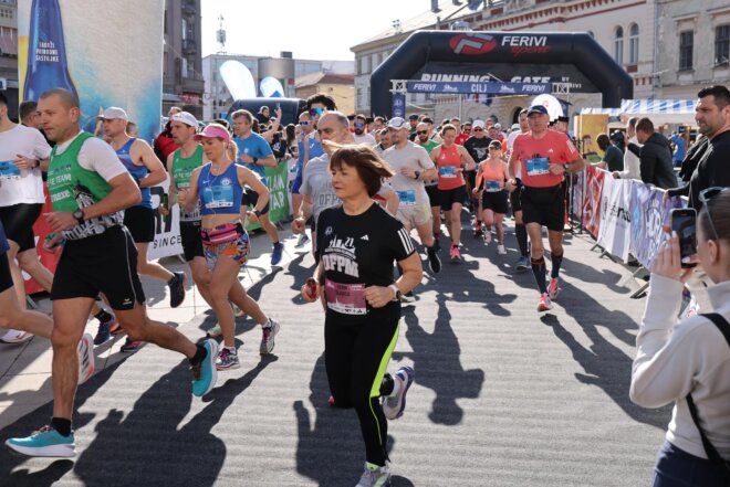 Startao 21. Osječki Ferivi polumaraton Startao 21. Osječki Ferivi polumaraton