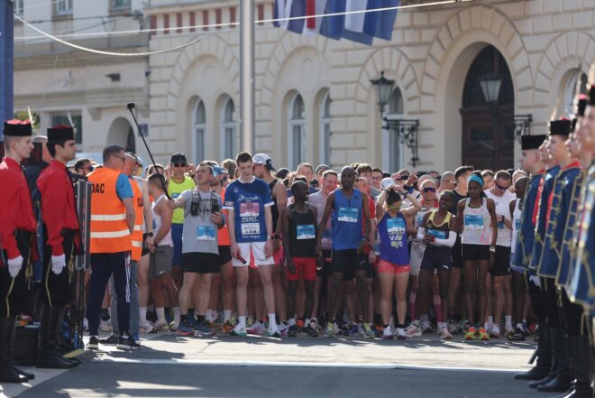 Startao 21. Osječki Ferivi polumaraton Startao 21. Osječki Ferivi polumaraton