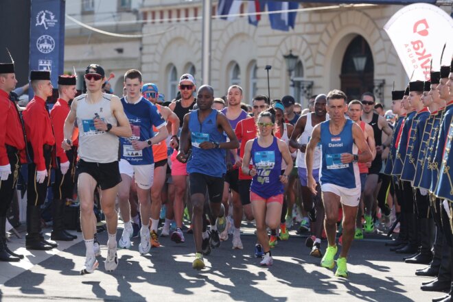Startao 21. Osječki Ferivi polumaraton Startao 21. Osječki Ferivi polumaraton