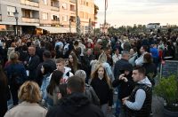 Slavonski Brod: Oproštaj od preminulog pjevača Halida Bešlića na Korzu