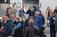 Građani Osijeka okupili se u čast pjevača Halida Bešlića