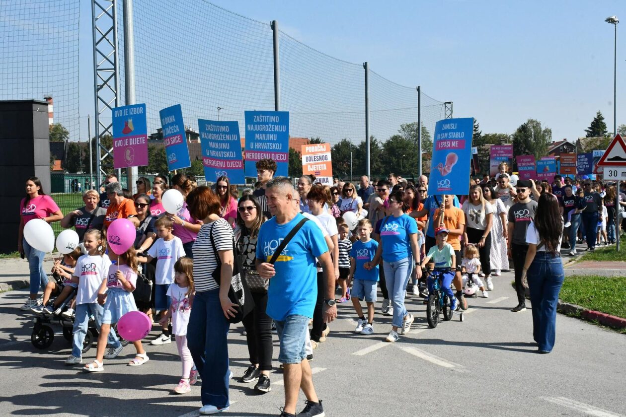 Hod za život Slavonski Brod Hod za život Slavonski Brod