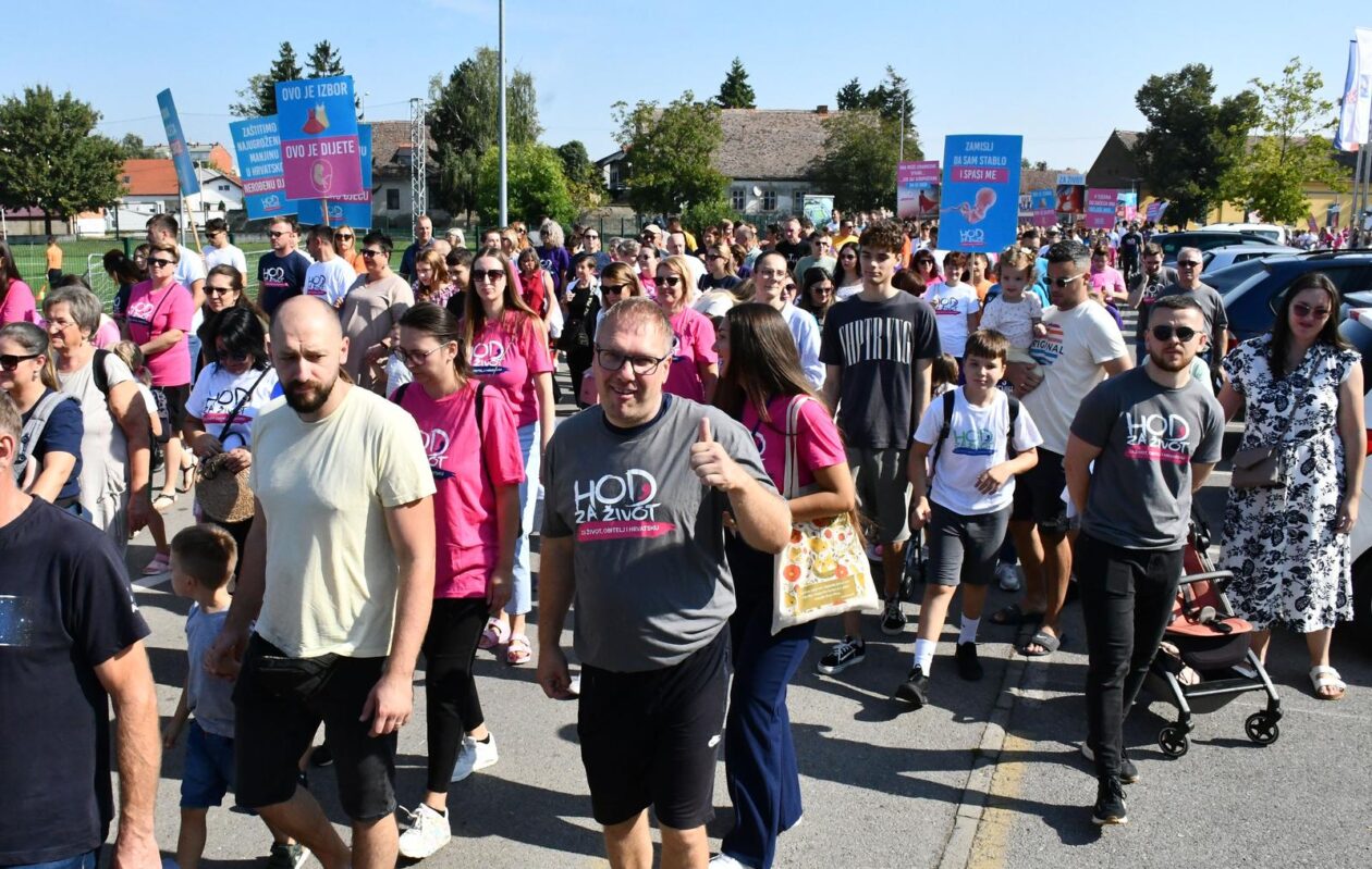 Hod za život Slavonski Brod Hod za život Slavonski Brod