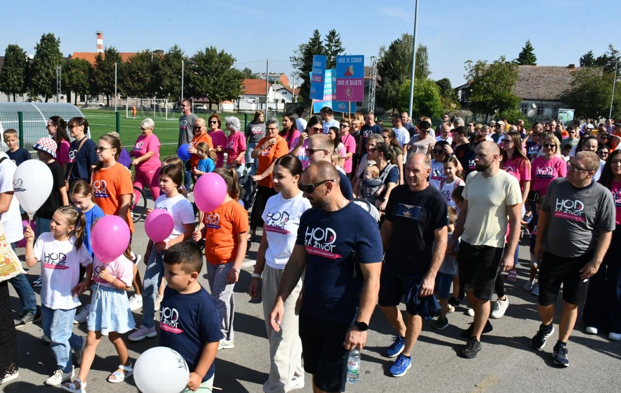 Hod za život Slavonski Brod Hod za život Slavonski Brod