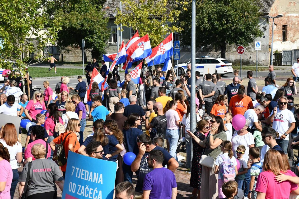 Hod za život Slavonski Brod Hod za život Slavonski Brod