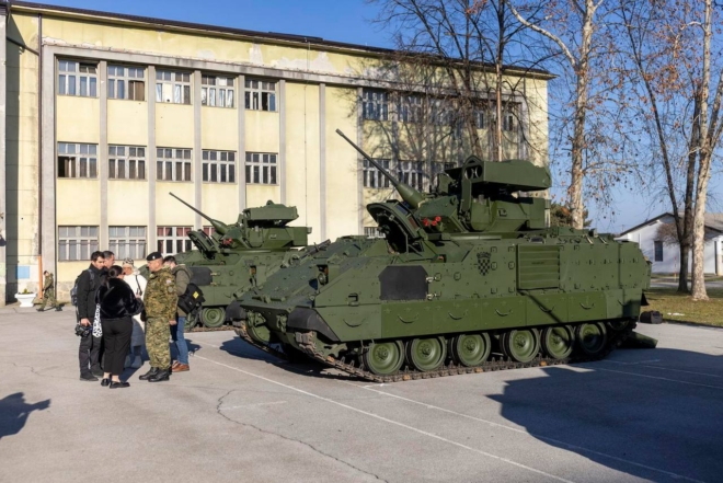 Bradley u našičkoj vojarni