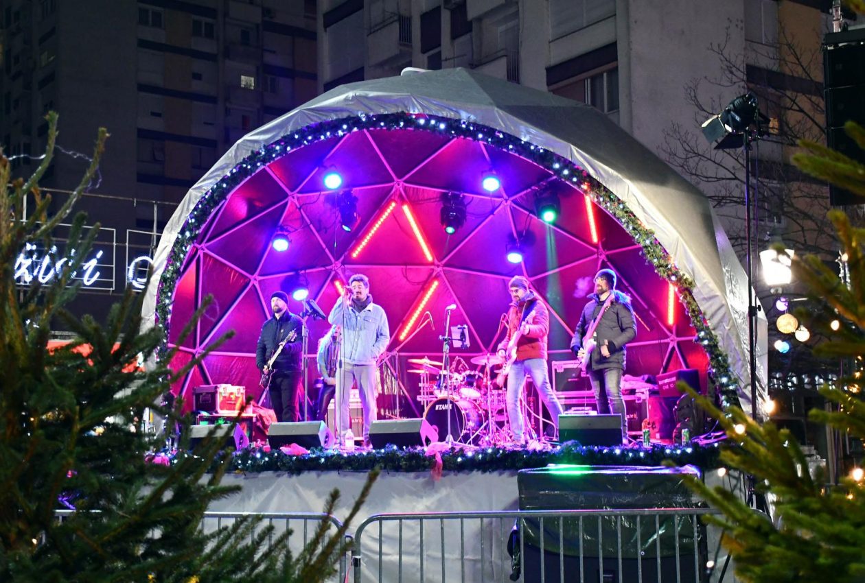 Advent u Slavonskom Brodu 2025.