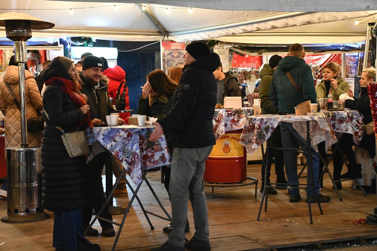 Advent u Slavonskom Brodu 2025.