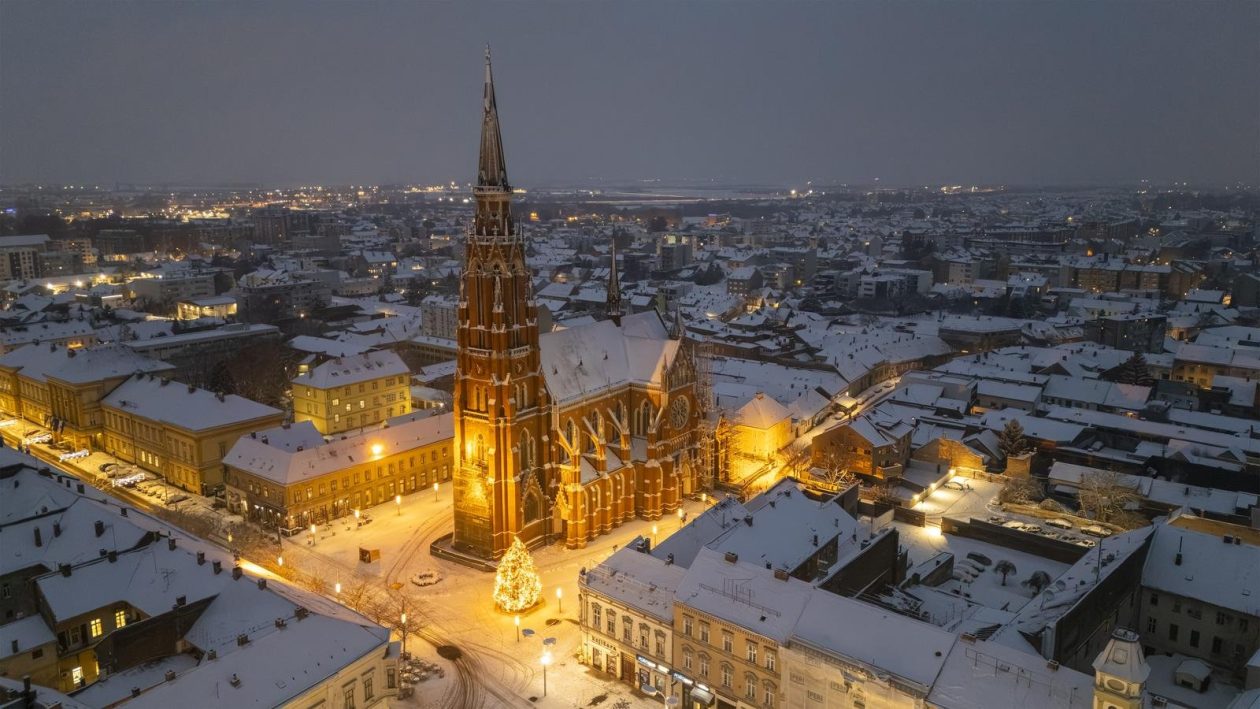 pogled iz zraka nad osijek pod snijegom