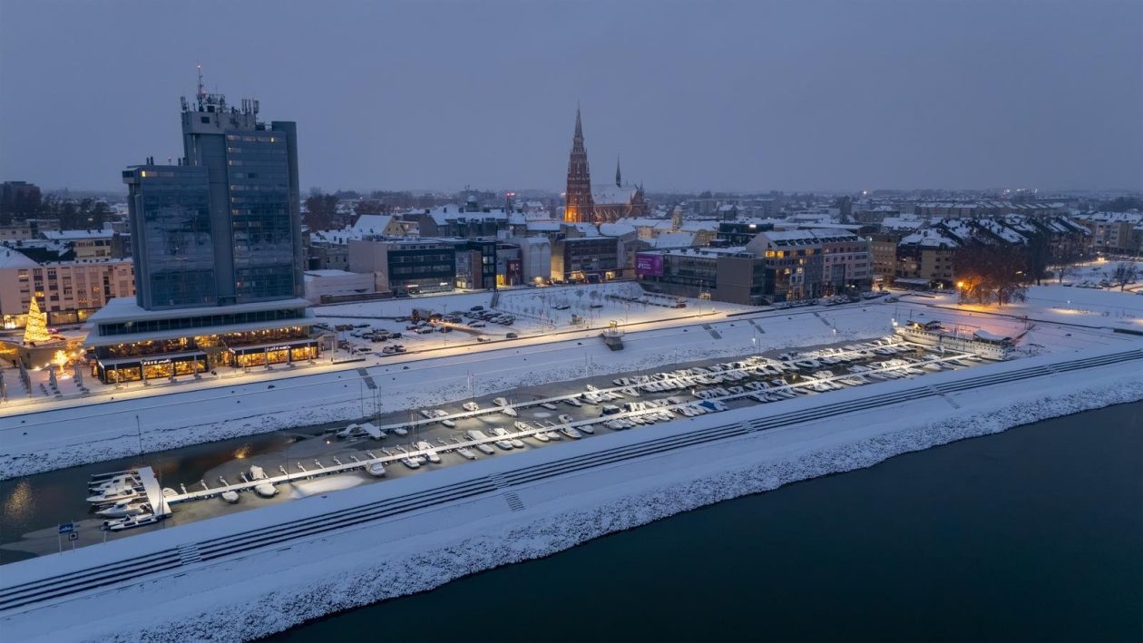 pogled iz zraka nad osijek pod snijegom