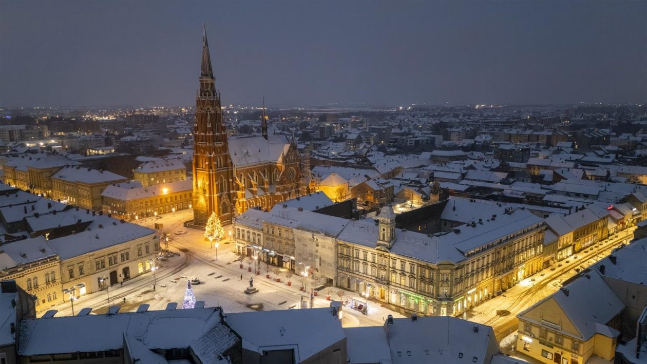 pogled iz zraka nad osijek pod snijegom