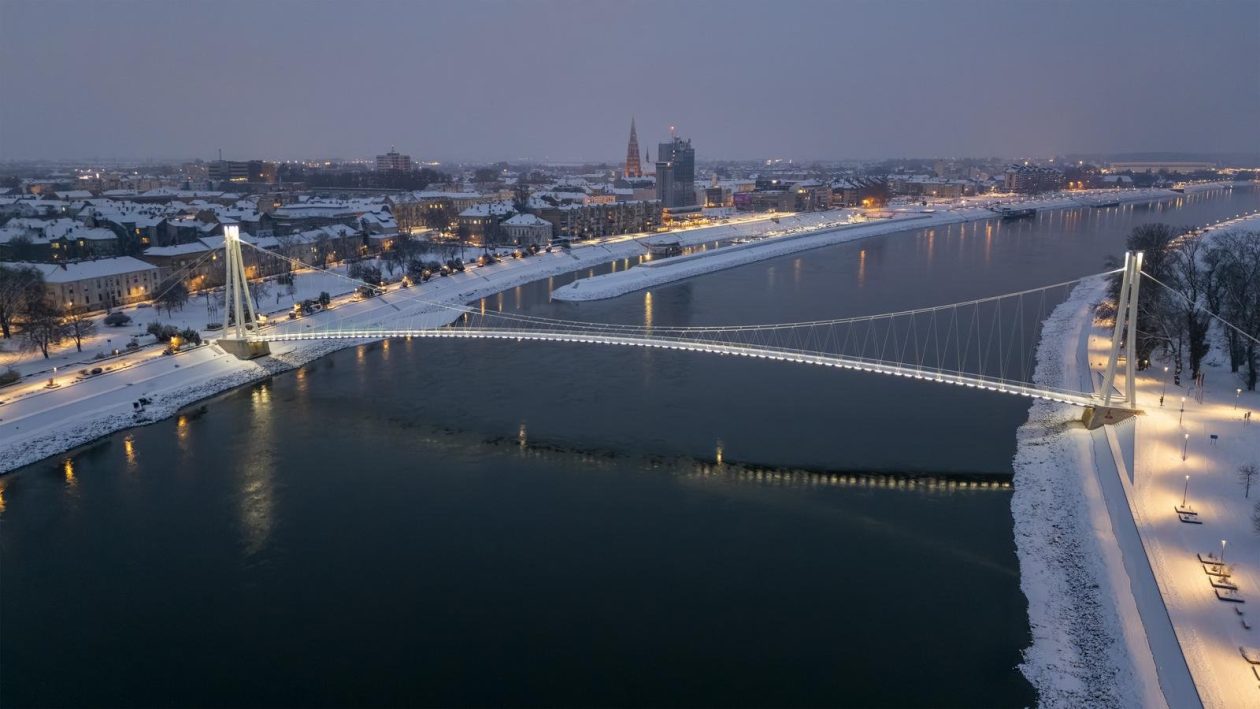 pogled iz zraka nad osijek pod snijegom