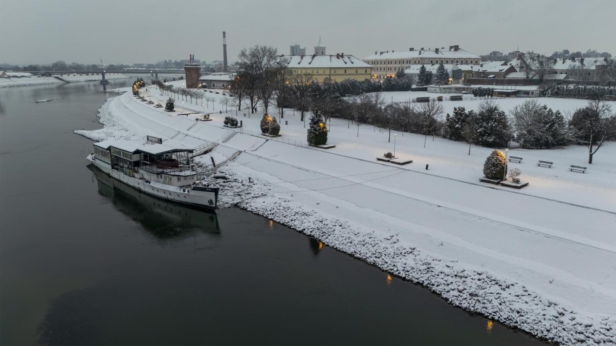 pogled iz zraka nad osijek pod snijegom