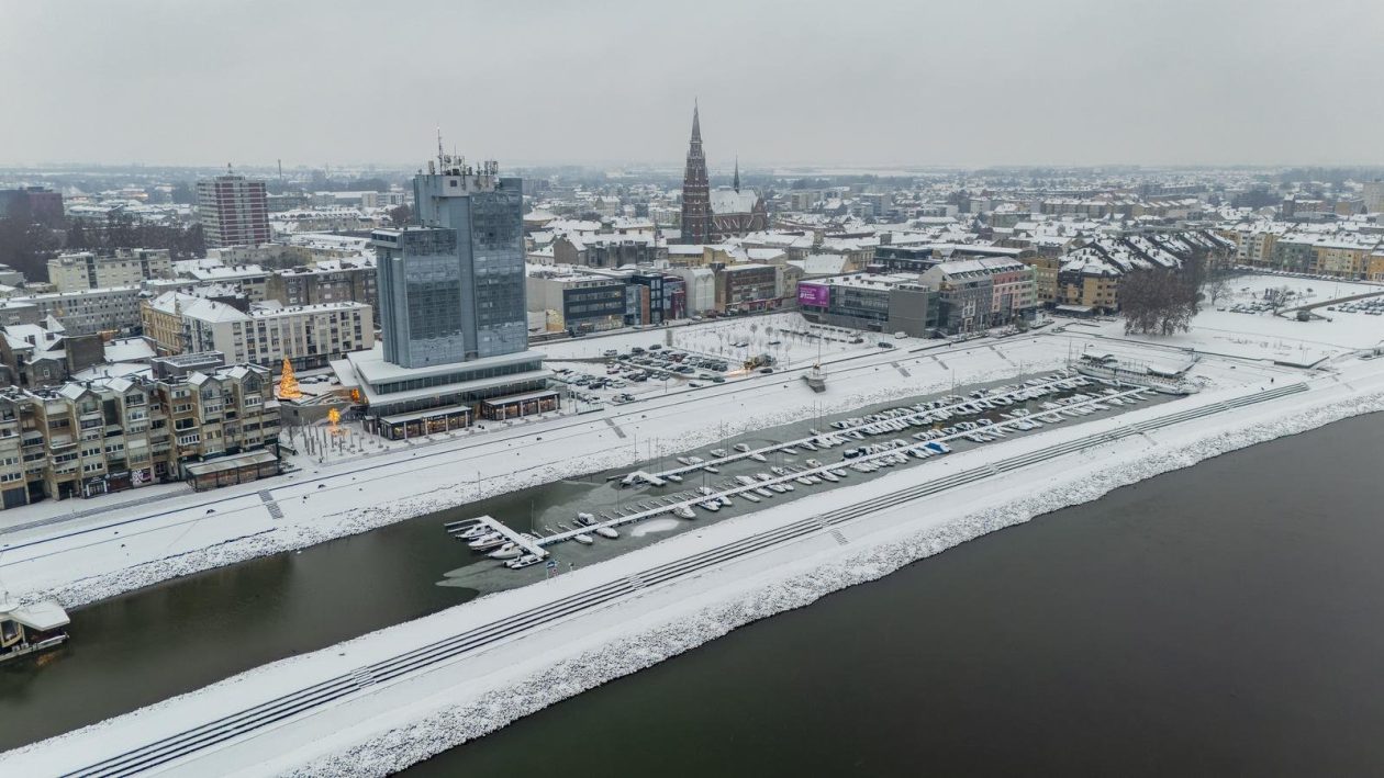 pogled iz zraka nad osijek pod snijegom