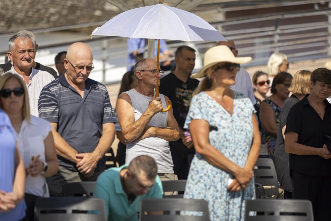 Misno slavlje u svetištu Gospe od Utočišta u Aljmašu na blagdan Velike Gospe Misno slavlje u svetištu Gospe od Utočišta u Aljmašu na blagdan Velike Gospe