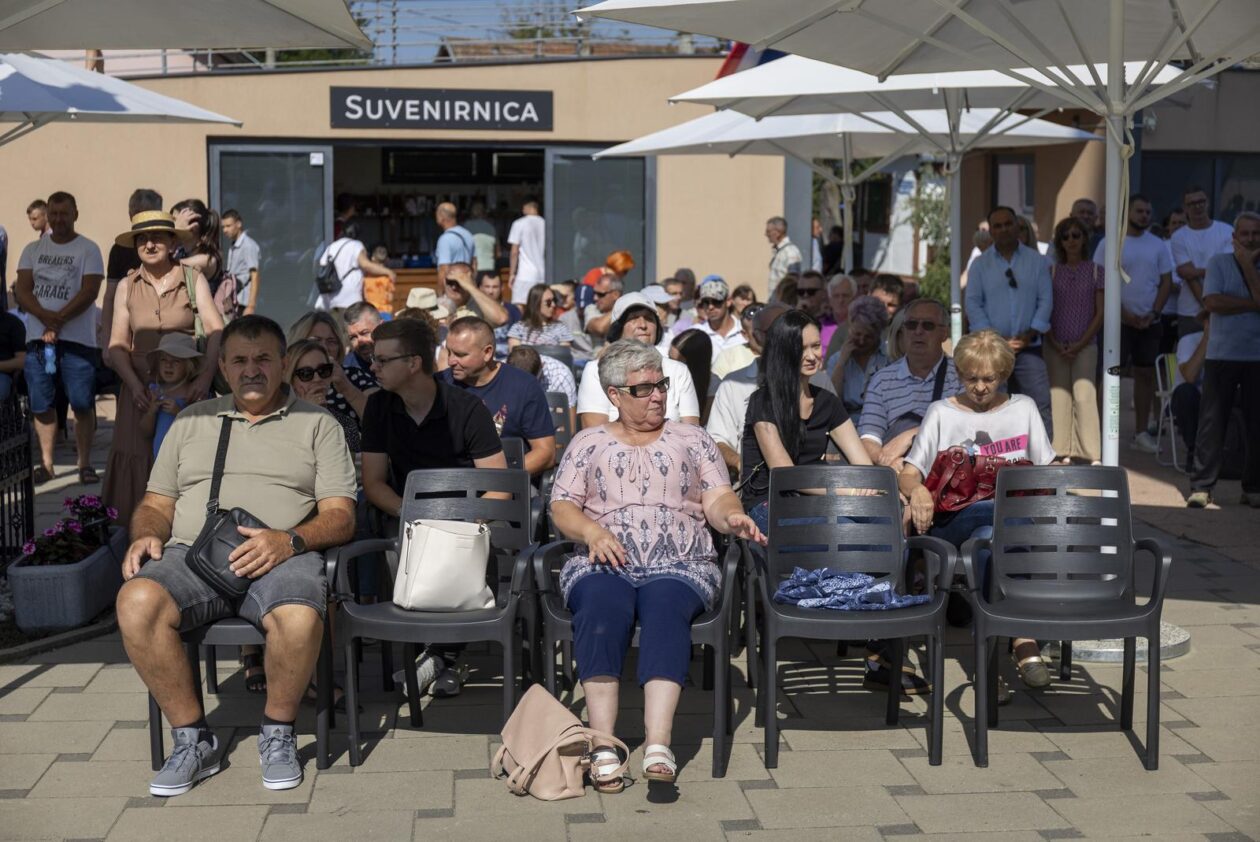 Misno slavlje u svetištu Gospe od Utočišta u Aljmašu na blagdan Velike Gospe Misno slavlje u svetištu Gospe od Utočišta u Aljmašu na blagdan Velike Gospe