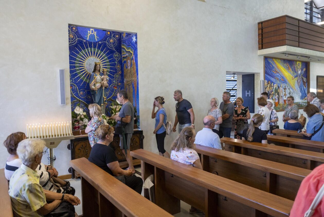 Misno slavlje u svetištu Gospe od Utočišta u Aljmašu na blagdan Velike Gospe Misno slavlje u svetištu Gospe od Utočišta u Aljmašu na blagdan Velike Gospe