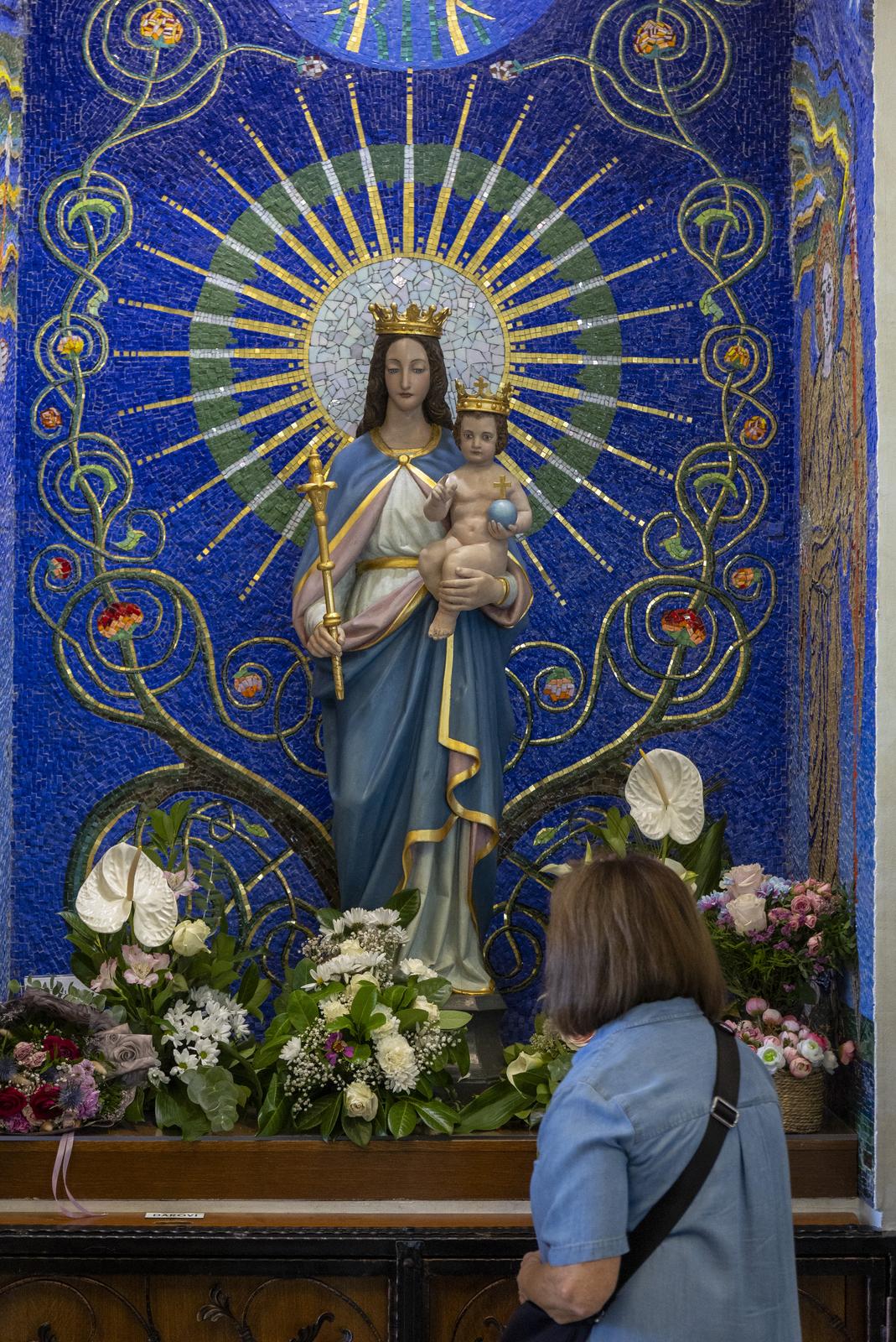 Misno slavlje u svetištu Gospe od Utočišta u Aljmašu na blagdan Velike Gospe Misno slavlje u svetištu Gospe od Utočišta u Aljmašu na blagdan Velike Gospe