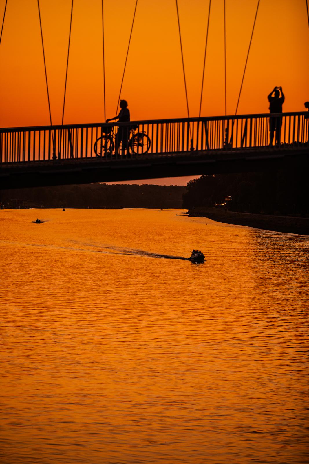 Osijek: Prekrasan zalazak sunca na Dravi Osijek: Prekrasan zalazak sunca na Dravi