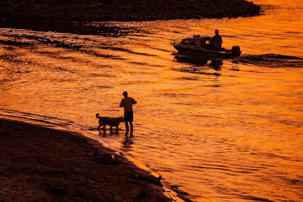 Osijek: Prekrasan zalazak sunca na Dravi Osijek: Prekrasan zalazak sunca na Dravi