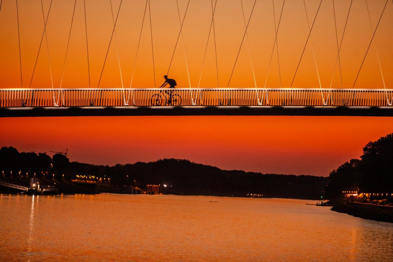 Osijek: Prekrasan zalazak sunca na Dravi Osijek: Prekrasan zalazak sunca na Dravi