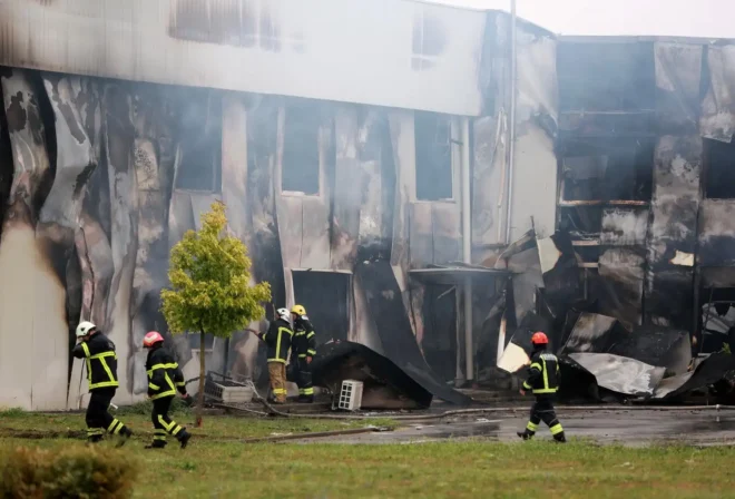 Izgorena skladišta u Osijeku