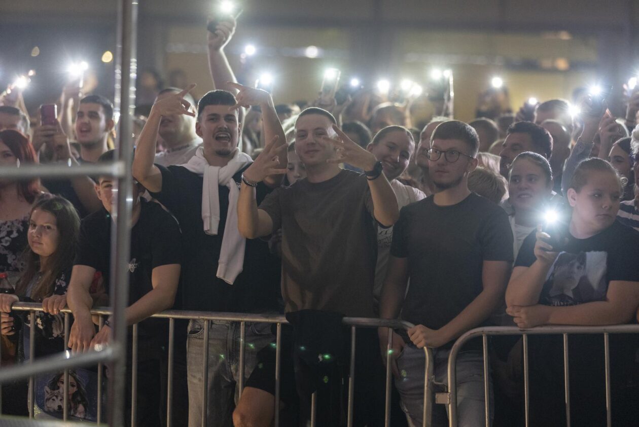 Koncert Maje Šuput na 60. Vinkovačkim jesenima Koncert Maje Šuput na 60. Vinkovačkim jesenima