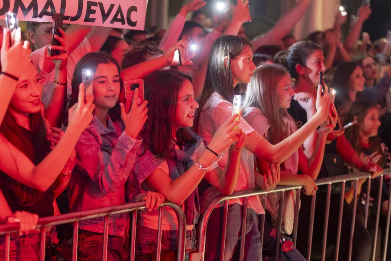 Koncert Maje Šuput na 60. Vinkovačkim jesenima Koncert Maje Šuput na 60. Vinkovačkim jesenima