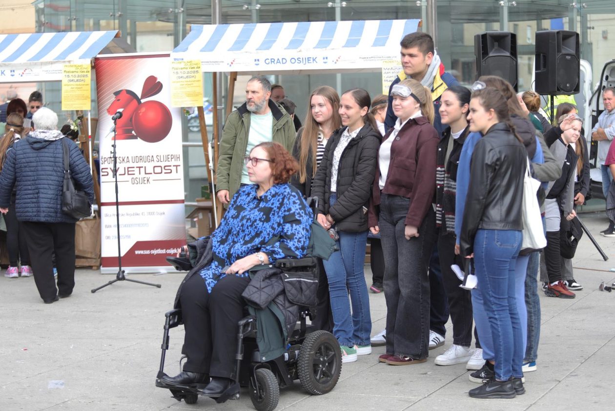 Akcija “Prošetajmo zajedno” Akcija “Prošetajmo zajedno”