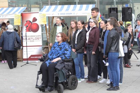 Akcija “Prošetajmo zajedno” Akcija “Prošetajmo zajedno”
