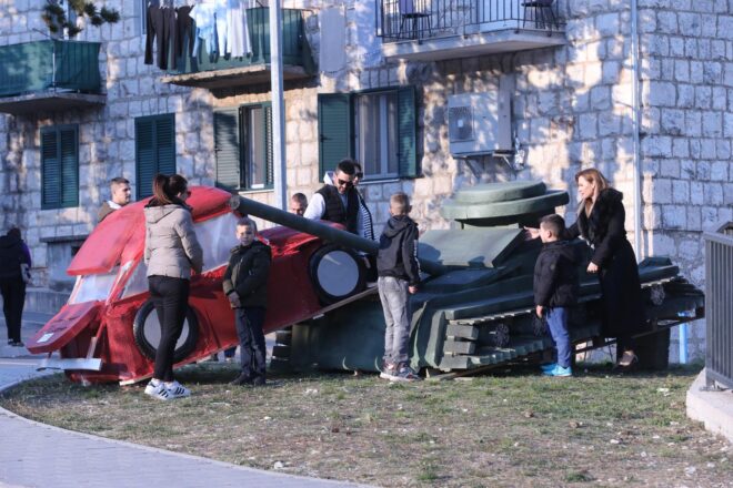 Zagvozd: Učenici osnovne škole i ove godine napravili zanimljive makete vezane uz žrtvu Vukovara i drugih slavonskih gradova