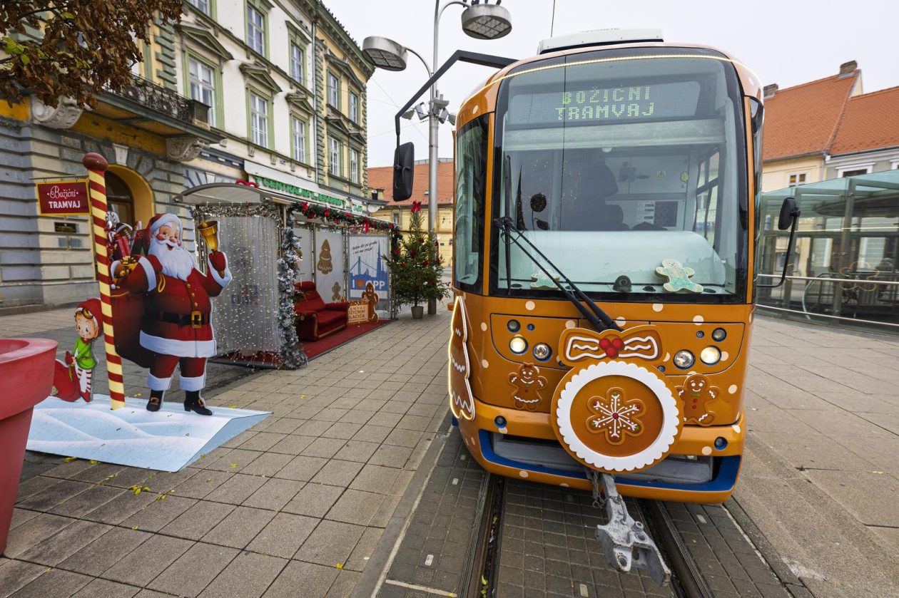 Božićni tramvaj 2025. Božićni tramvaj 2025.