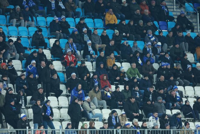 Navijači prate susret Osijeka i Rijeke