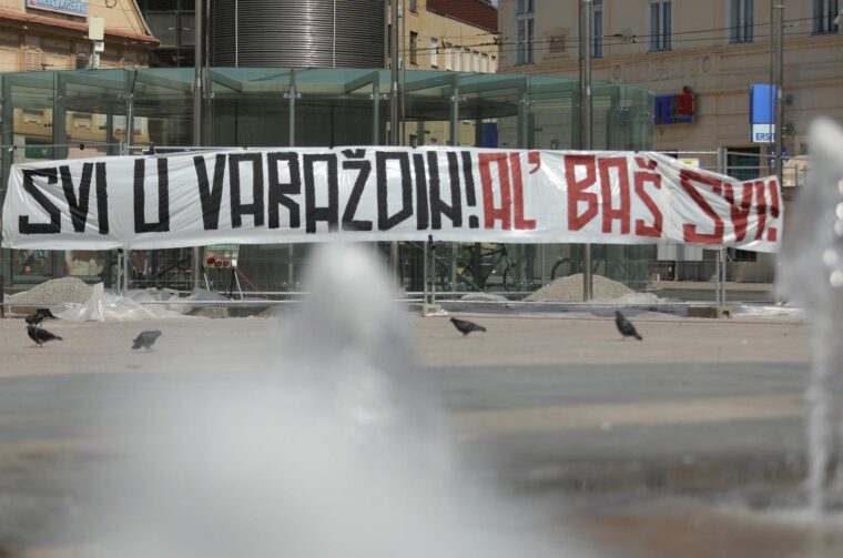 Osijek: Kohorta izvjesila transparente po gradu za nadolazeću utakmicu u Varaždinu Osijek: Kohorta izvjesila transparente po gradu za nadolazeću utakmicu u Varaždinu