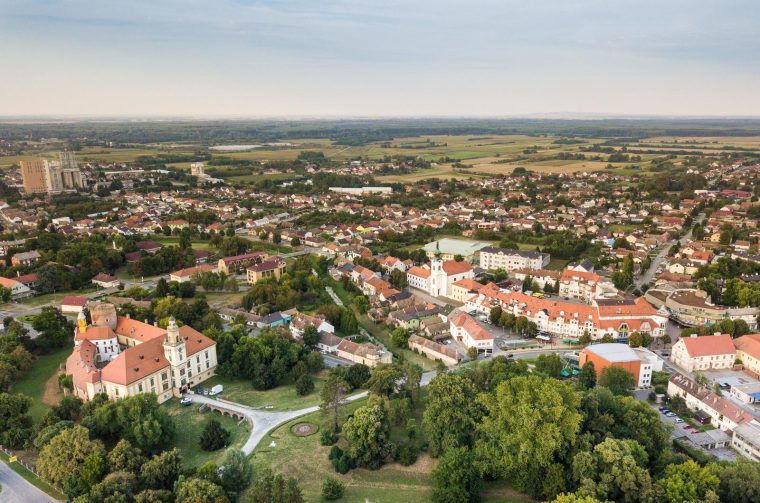 grad Valpovo iz zraka