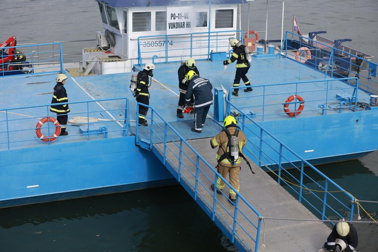 Aljmaš: Pokazna vježba civilne zaštite