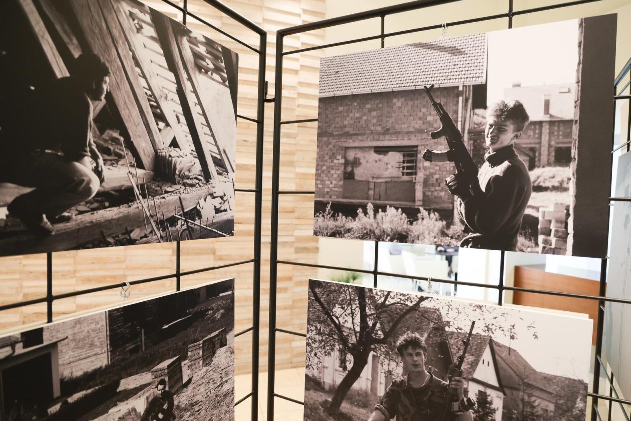 Vukovar: Otvorenje multimedijalne izložbe ratne fotografije “Vukovar 91”