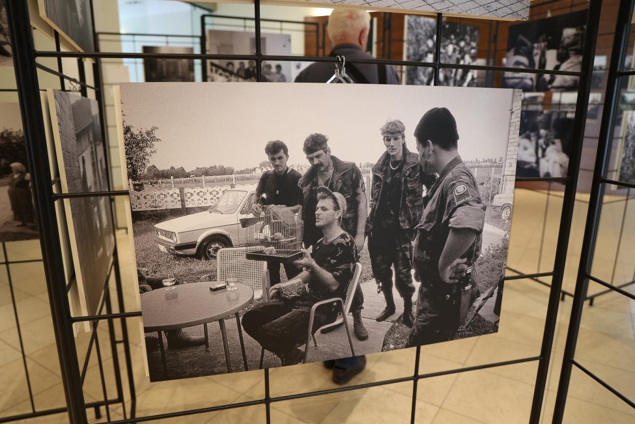 Vukovar: Otvorenje multimedijalne izložbe ratne fotografije “Vukovar 91”