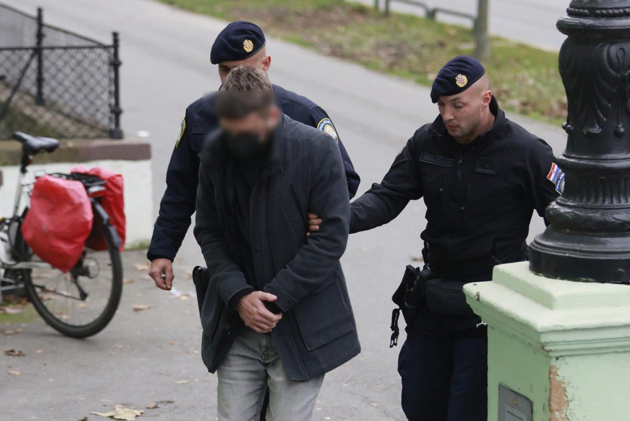 Osijek: Privođenje osumnjičenog zdravstvenog djelatnika kod istražnog sudca. Osijek: Privođenje osumnjičenog zdravstvenog djelatnika kod istražnog sudca.