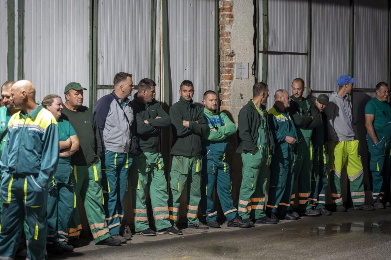 Gradonačelnik obišao radnike Unikoma Gradonačelnik obišao radnike Unikoma