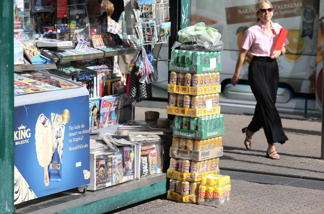 pivo kiosk pivo kiosk