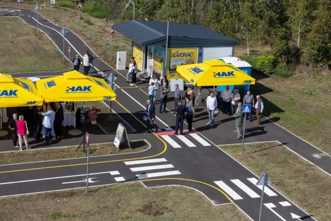 PXL_180924_120778075